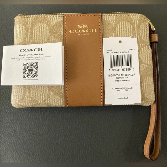 DEAL‼️Corner Zip Wristlet In Signature Canvas/ Pouch In Signature Canvas NWOT - Picture 5 of 12